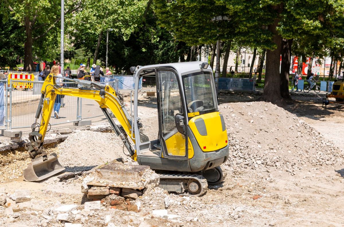 Mini Digger Hire Guide: Choosing the Right Size