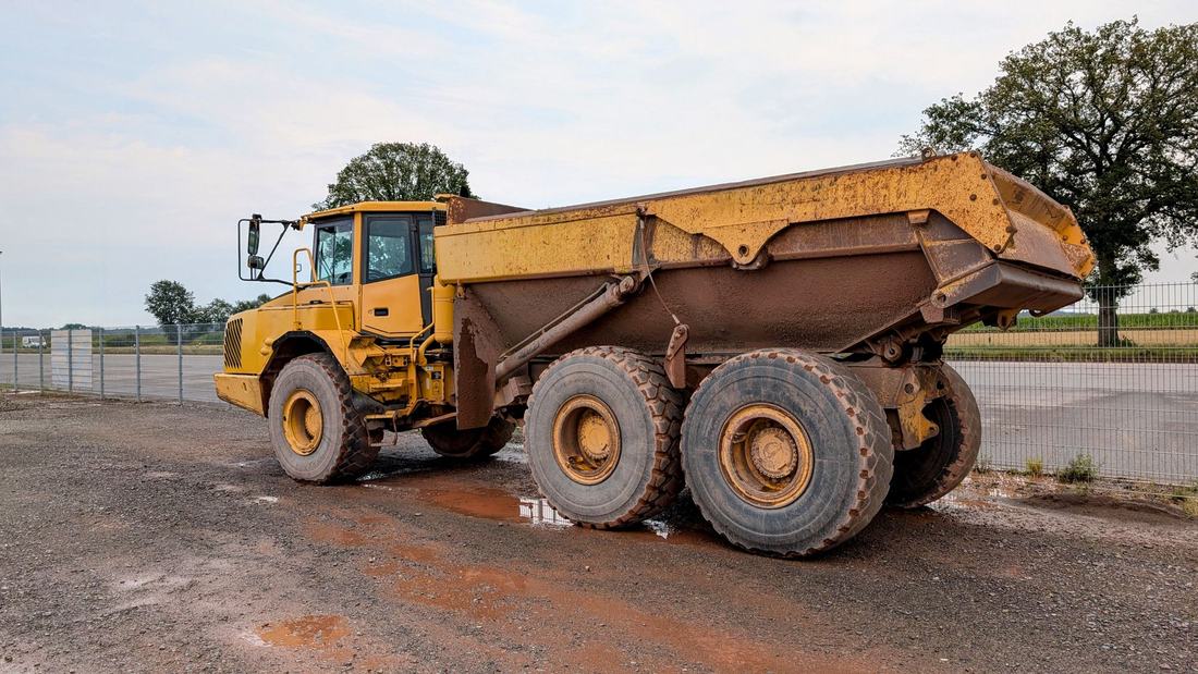 Yellow dumper on a construction site for muck shifting (illustrative stock photo)
