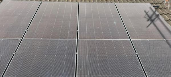 All-black solar PV panels