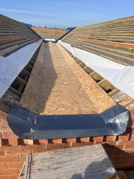 Re-roof with lead valleys and chimney flashings – Staff4dshire Roofing Specialists