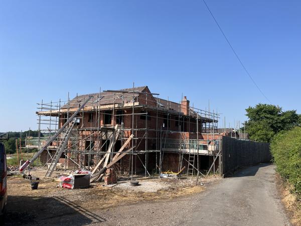 Scaffold to a new-build house
